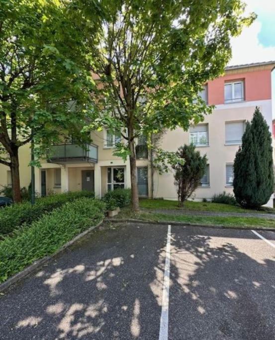 O Sand Stras Studio 25M Carre Strasbourg Eksteriør bilde